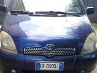 Usata Toyota Yaris 68 CV (50 kW) 1999 Blu Berlina