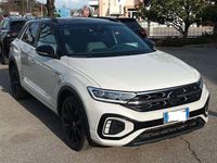 Usata VW T-Roc R-line 150 CV (110 kW) 2022 Ascot grey tetto black SUV