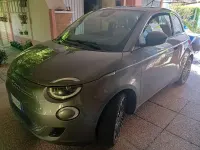 Usata Fiat 500e La Prima 86 kW (118 CV) 2021 Grigio Berlina