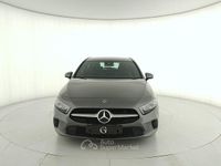 Usata Mercedes A180 116 CV (85 kW) 2022 Mountain grau metallic Berlina