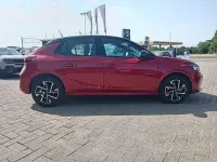 Usata Opel Corsa 101 CV (74 kW) 2025 Rosso Utilitaria