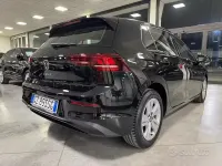 Usata VW Golf VIII Life 116 CV (85 kW) 2025 Nero Berlina
