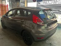 Usata Ford Fiesta Titanium 60 CV (44 kW) 2015 Grigio Utilitaria