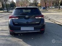 Usata Toyota Auris Lounge 111 CV (81 kW) 2016 Berlina