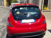 Usata Lancia Ypsilon 69 CV (50 kW) 2023 Rosso Utilitaria