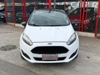 Usata Ford Fiesta 80 CV (58 kW) 2017 Bianco Utilitaria