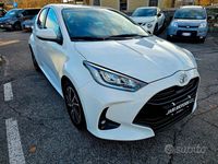 Usata Toyota Yaris Trend 72 CV (52 kW) 2023 Bianco pastello Berlina