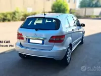 Usata Mercedes B160 Premium 95 CV (69 kW) 2011 Grigio Utilitaria