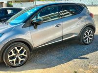 Usata Renault Captur 115 CV (84 kW) 2019 Grigio SUV