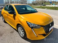 Usata Peugeot 208 Active 75 CV (55 kW) 2023 Giallo Utilitaria