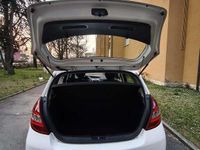 Usata Hyundai i20 Edition 77 CV (56 kW) 2011 Bianco Utilitaria