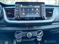 Second-hand Kia Stonic 110 CP (80 kW) 2018 Gri SUV