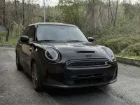Usata Mini Cooper SE 75 kW (102 CV) 2021 Nero Utilitaria