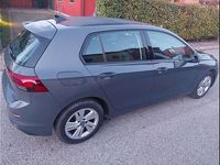 Usata VW Golf VIII Life 116 CV (85 kW) 2021 Grigio Berlina
