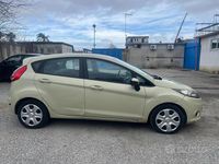 Usata Ford Fiesta 96 CV (70 kW) 2009 Giallo Utilitaria
