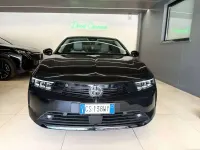 Usata Opel Astra Elegance 131 CV (96 kW) 2024 Nero Utilitaria