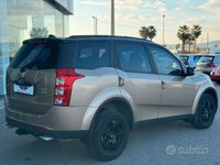 Usata Mahindra XUV500 140 CV (102 kW) 2013 Oro SUV