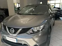 Usata Nissan Qashqai 110 CV (80 kW) 2017 Grigio SUV