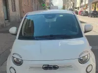 Usata Fiat 500e La Prima 42 kW (58 CV) 2021 Bianco Utilitaria