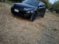 Usata Land Rover Range Rover evoque 150 CV (110 kW) 2017 Nero Station wagon