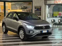 Usata VW T-Roc Life 116 CV (85 kW) 2024 Grigio SUV