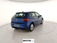 Usata VW Polo Style 95 CV (69 kW) 2025 Grigio Utilitaria
