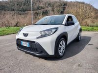 Usata Toyota Aygo X Active 72 CV (52 kW) 2022 Bianco SUV