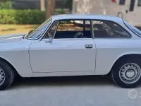 Usata Alfa Romeo GT Junior 88 CV (64 kW) 1970 Bianco Utilitaria