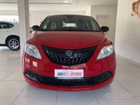 usata Lancia Ypsilon III 1.0 firefly hybrid Silver s&s 70cv