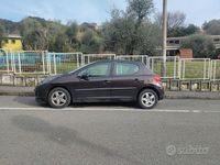 Usata Peugeot 207 70 CV (51 kW) 2011 Marrone Berlina
