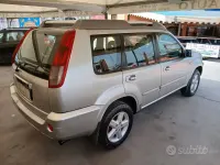Begagnad Nissan X-Trail 136 HK (100 kW) 2005 Grå SUV