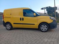 Usata Fiat Doblò 95 CV (69 kW) 2018 Giallo Monovolume
