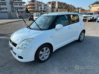 Second-hand Suzuki Swift GL 92 CP (67 kW) 2008 Alb Berlinǎ