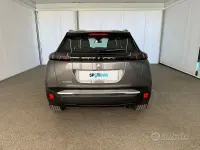 Usata Peugeot 2008 Allure 102 CV (75 kW) 2020 Grigio SUV
