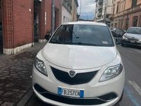 Usata Lancia Ypsilon 69 CV (50 kW) 2015 Bianco Utilitaria