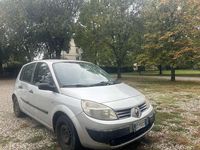 Usata Renault Scénic II Dynamique 106 CV (77 kW) 2006 Monovolume