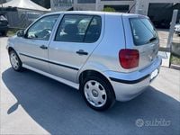 Usata VW Polo Comfortline 64 CV (47 kW) 2000 Grigio Berlina