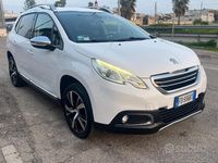 Usata Peugeot 2008 Allure 99 CV (72 kW) 2016 Bianco SUV