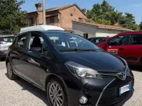 Usata Toyota Yaris Lounge 69 CV (50 kW) 2016 Nero Berlina