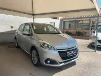 Usata Peugeot 208 Allure 82 CV (60 kW) 2016 Argento Utilitaria