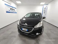 Usata Peugeot 208 Active 68 CV (50 kW) 2013 Nero Utilitaria