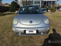 Usata VW New Beetle 104 CV (76 kW) 2006 Grigio Utilitaria