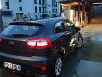 Usata Kia Rio 85 CV (62 kW) 2015 Grigio Berlina