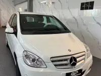Usata Mercedes B180 Premium 109 CV (80 kW) 2011 Bianco Utilitaria