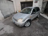Usata Ford Fusion 90 CV (66 kW) 2005 Grigio Utilitaria
