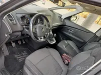Usata Renault Scénic 110 CV (80 kW) 2017 Monovolume