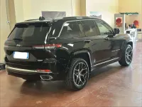 Usata Jeep Grand Cherokee Summit 379 CV (278 kW) 2023 Nero metallizzato SUV