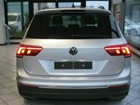 Usata VW Tiguan Life 150 CV (110 kW) 2021 Argento SUV