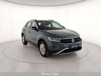 Usata VW T-Roc Life 150 CV (110 kW) 2025 Grigio metallizzato SUV