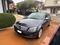 Usata Mercedes C220 Avantgarde 170 CV (125 kW) 2007 Grigio Berlina